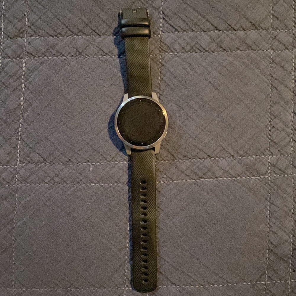 Garmin Vivoactive 4s Smartwatch